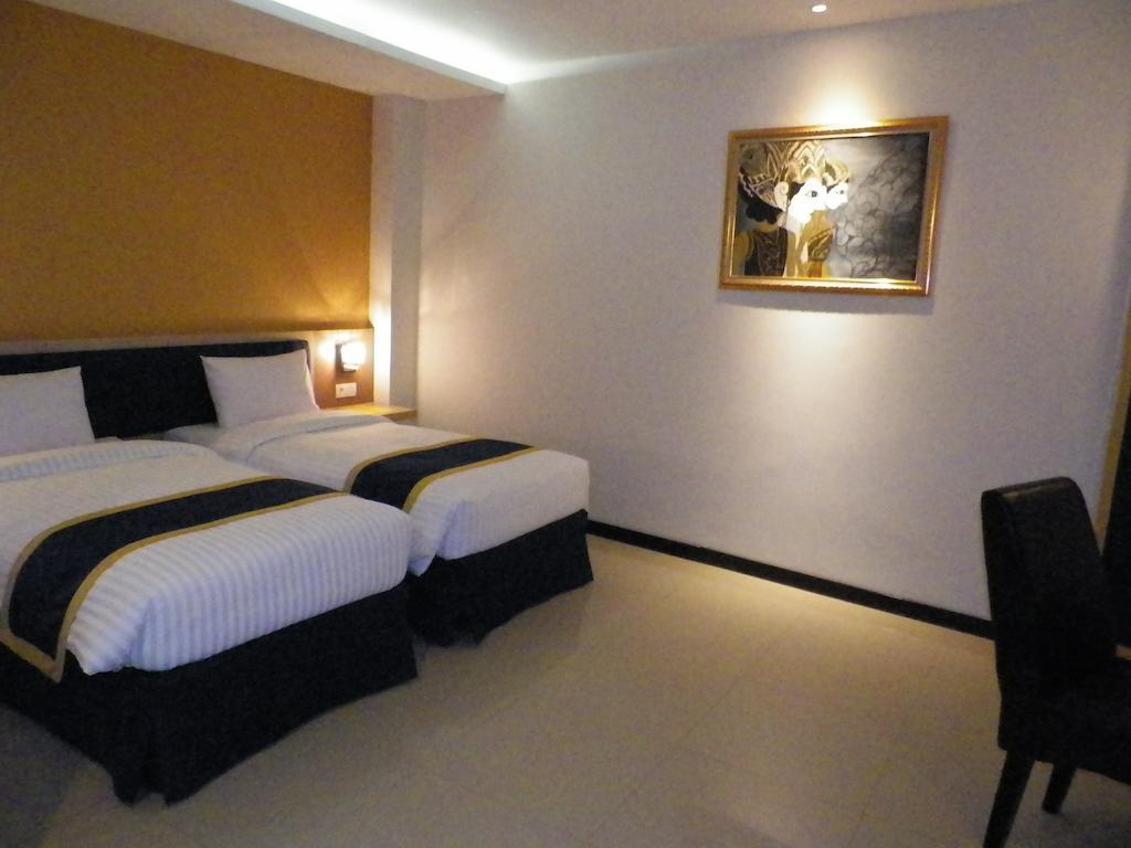 D'Best Hotel Pasar Baru Bandung Bilik gambar
